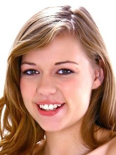 Nicole Ray