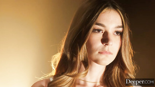 Della Cate - Shadow Play (23.10.2025) rq