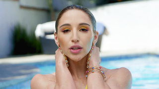 Poolside Booty - Abella Danger & Isiah xxx