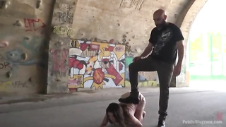 Valentina Blanco orgía anal en el bar