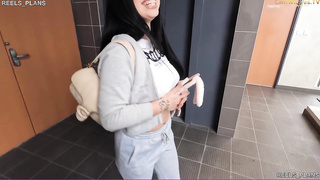 Roma Amor  She Has Big Dreams