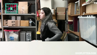 amilia onyx _stepdad in shoplifter