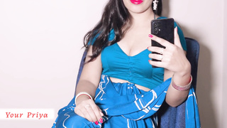 Priya - Indian Stepmom Caught Showing Boobs To Her BF (15/11/25)