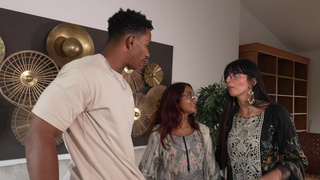 Mia Z Aka (sexy sexy) - My Wife Leaves Me Alone With Her Stepsister (18/11/25)