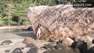 Fabiane Thompson, Sunny Leone Lesbian, Real Sex Scene in It's Sunny In Brazil