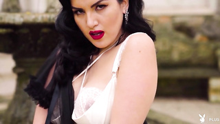 Atomic Bombshells XXX