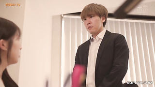 [EBWH-145] A Sudden Roomshare with My Dreamy Beautiful Boss During a Record-Setting Heatwave I Could 2 video