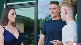 Melanie Hicks - Neighborhood Bully (720)