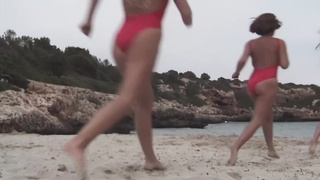 Babewatch - Kelly Trump (1080) 2 video