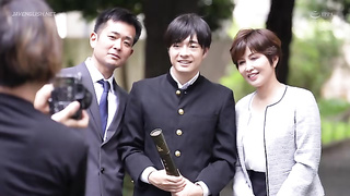 [ROE-453] Martyrdom love training suite room For her son… the mother who offers her body— Kirioka Sa