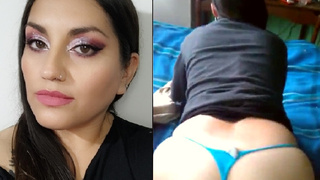 Cogida con Tanguita azul sobre la cama de mi amigo