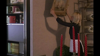 The Helpful Maid (France 1980, Serena, France Lomay) (720) 3 video