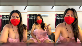88pink Delhi ke Nepali Randi bhabhi ka 21 jan night show Half pink nighty dirty show