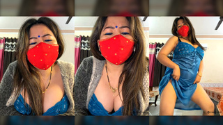 88pink Nepali randi bhabhi sexy dance & suck finger part 2