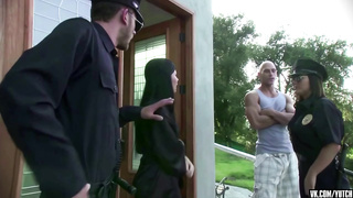 Rebecca Linares policia