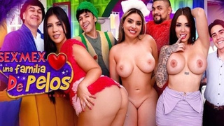 Elizabeth Márquez, Malena Doll, Sara Blonde - The P-luche Family 2 - Sexmex -