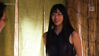 [SNOS-074] The beautiful office lady who stays at our inn every month-end. Couldn’t resist peeking i