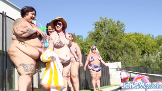 PLUMPER POOL PARTY - CRYSTAL BLUE, SAUCY, BIANCA BLOWS, BUSTY BEXX, LUNA LOVE