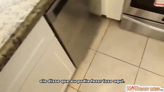 Minha meia-irmã me provoca - Legendado