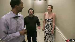 XXX Chloe Rose Gets The Deal Done