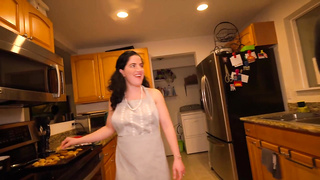 Neighborhood Cum Dumpster - Vanessa Cliff, Rajshot (720)