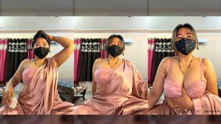 88pink New pink saree sexy show nepali randi bhabhi part 2