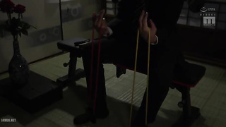 [MIDA-517] A serious female teacher derails her teaching career after being turned into a premature