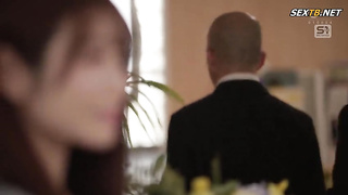 [SONE-543] A woman succumbs to an office NTR affair in front of her beloved. Kawakita Saika