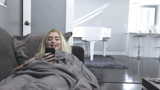 My Sweet Stepsister Does What I Want