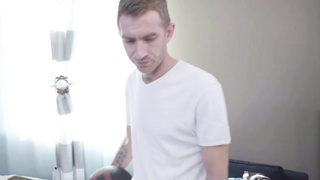 Stepmom'S Hot Stepsister Wants To Take A Shower With Me