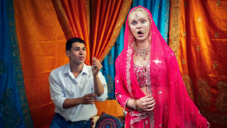 Vivian Lola - Latina Hindu Learns the “Incasutra” Method (26/2/26)