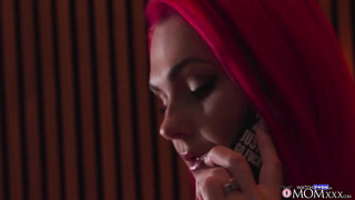 Roxi Keogh - Cheating MILF needs to be bred - MomXXX