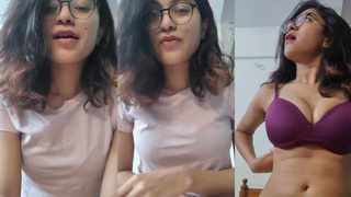 Bangladeshi hot sister got exposed by brother