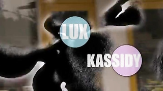 Lesbians having fun together 3280