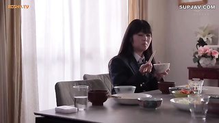 [ROE-423] My stepdaughter calls her male friends over every day to make me do circle jerks. Suzaki M 3 video