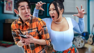 No seas un maldito cobarde! ¡Haz que mamá se corra AHORA!