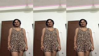 Hakim Chowk Ko Bhalu Sujata Bhusal Feeling Sexy