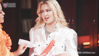 Nikoletta Queen - short lesbian clip