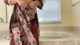 Dani Daniels - tub butt plug and squirt love