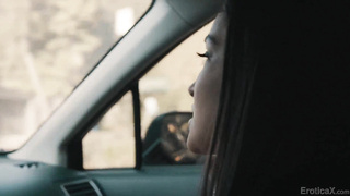 Emily Willis - Erotik Cutting Loose