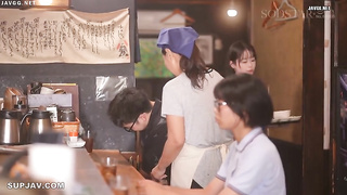 [START-510] College girl with boyfriend pities creepy izakaya boss, lets him grope her tits out of s 2 video