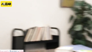 necesita el gran pene de su estudiante