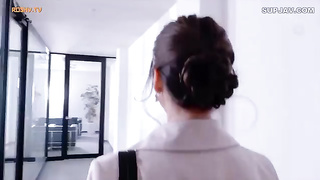 [JUL-631] A Married Woman Secretary Engages In Creampie Sex in The Boss Office Ryo Ayumi