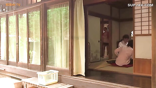 [JUX-699] Cheating MILF Gets Tied Up ~S&M Feast For Her Son's Friend~ Yoshie Mizuno