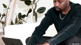 Our Day Off With Zoey Sinn And Amari Anne