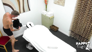 HappyTugs-Brenna Sparks