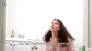 ¡No necesitas un médico, necesitas la semilla de tu suegro! Hazlo por tu marido.