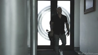 Elizabeth Skylar SUB180