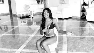 Poppy Cox - Popping Off (16.04.2026) rq