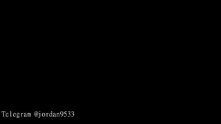 Vende a su joven novia Baby Kitten a dos maduros hacen trío delante del novio